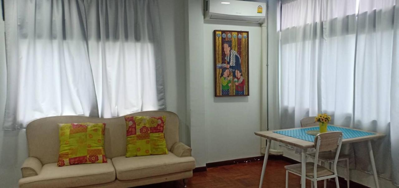 Sriyanar Place 방콕 외부 사진